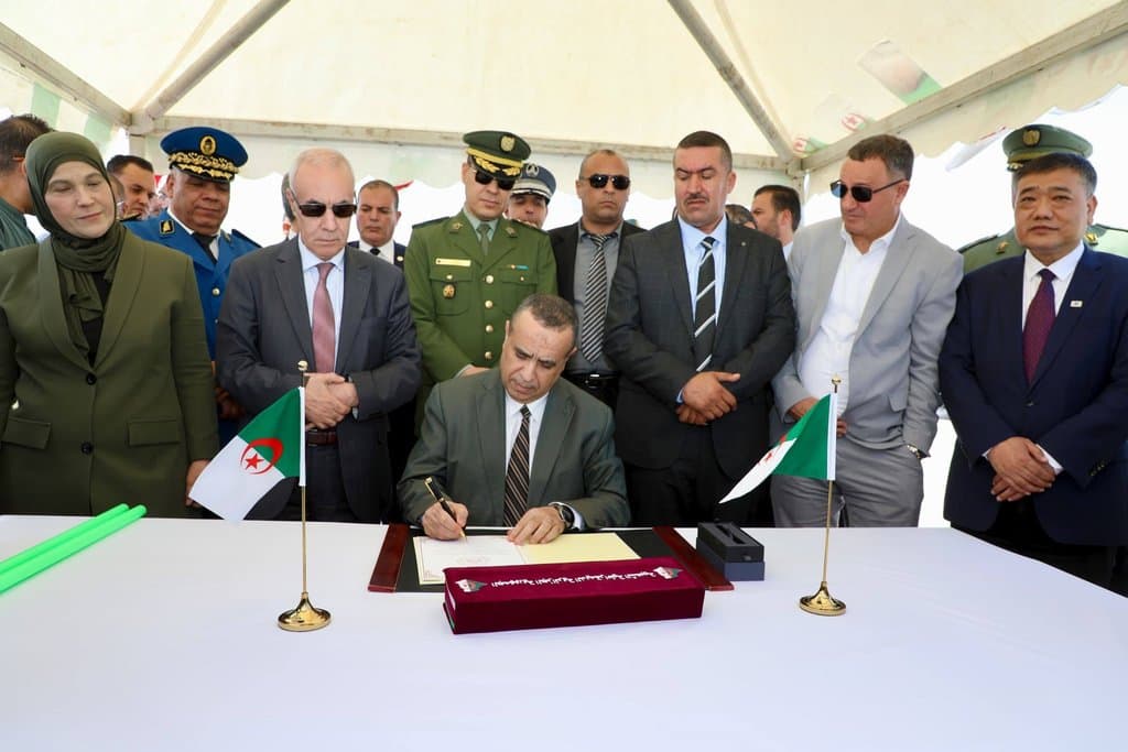 Tebessa: Ajal launches the project for the construction of a power generation station in El Ouenat