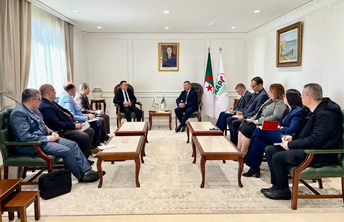The Algerian Agency for Investment Promotion and the Algerian Holding Company for Chemical Specialties Explore Ways to Implement Strategic Industrial Projects