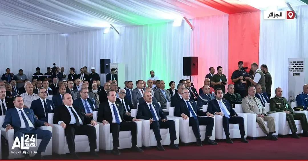The Algerian Prime Minister inaugurates a production unit for automotive plastic components and accessories