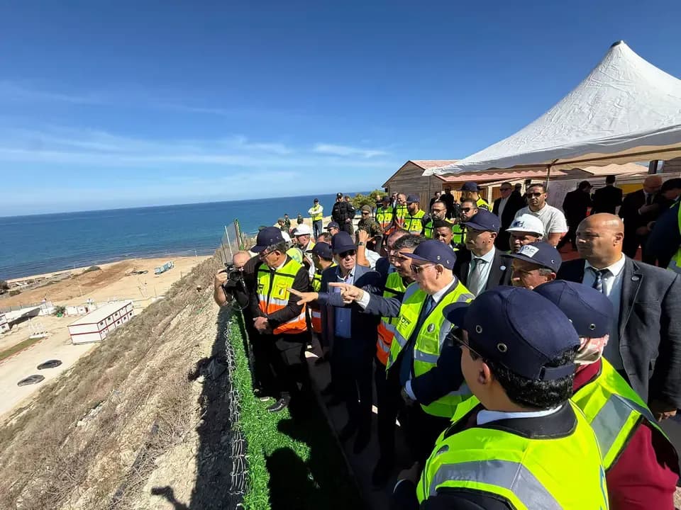 The CEO of SONATRACH inspects the construction of a seawater desalination plant in the municipality of Marsa Ben Mehidi