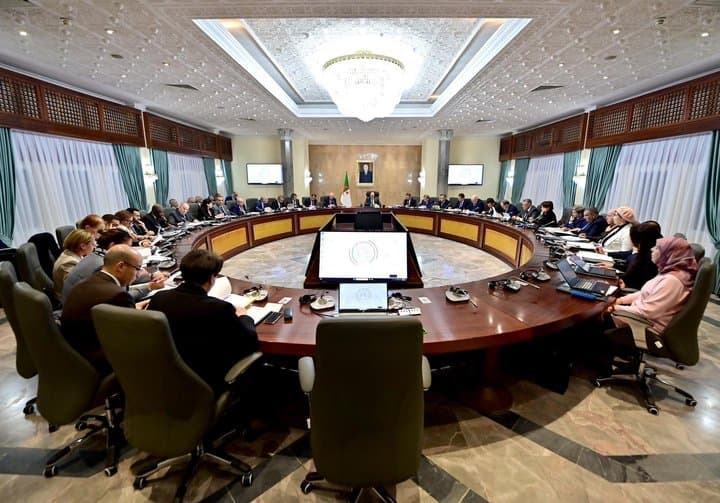 The government studies roadmaps for 5 sectors for the period 2026-2028