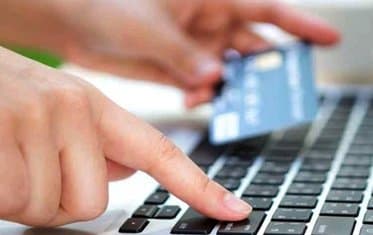 The number of merchants providing online payment services exceeds the threshold of one thousand