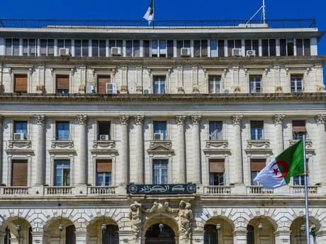 The President of the Republic Commends the Finance Sector and the Bank of Algeria for Efforts to Remove Algeria from the Grey List of the FATF