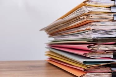 Thousands of Contract Crisis Disrupt Citizens, Notaries, and Investors