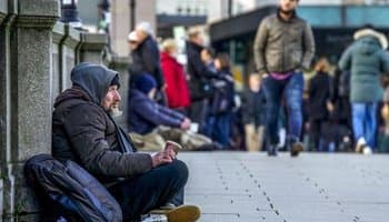 Unemployment in France rises to 8.1% and records highest level since 2021