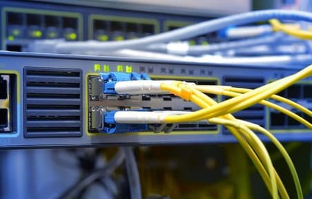 Zerouki: Replacing all old copper cables with a fiber optic network starting in 2027 - Iqtissad Al Balad