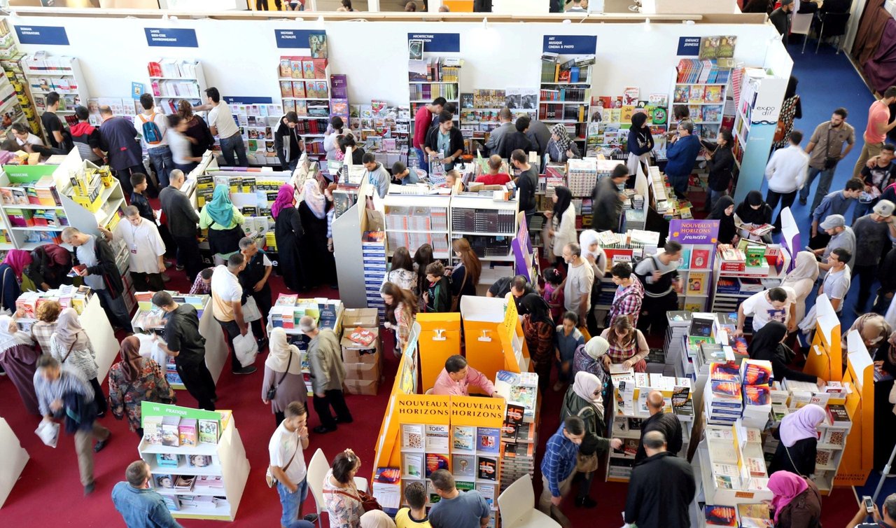 10 billion dinars to support books and public reading in Algeria