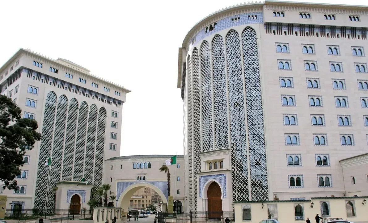 Algeria affirms its commitment "with all firmness and determination" within OPEC