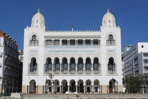 Algiers Province Announces Temporary Closure of All Forested Areas and Public Parks on Wednesday and Thursday Due to Strong Winds