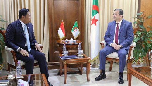 Arkab Receives a Delegation from Indonesia to Discuss Ways to Enhance Cooperation