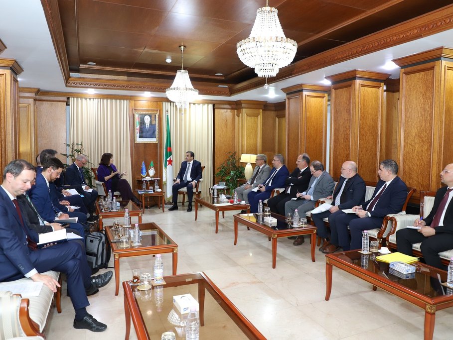 Arkab Receives the European Commissioner for Mediterranean Affairs