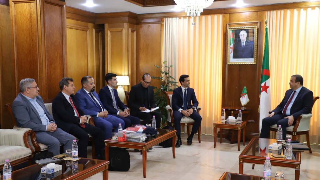 Arqab discusses with a Spanish company the localization of fuel industries and equipment