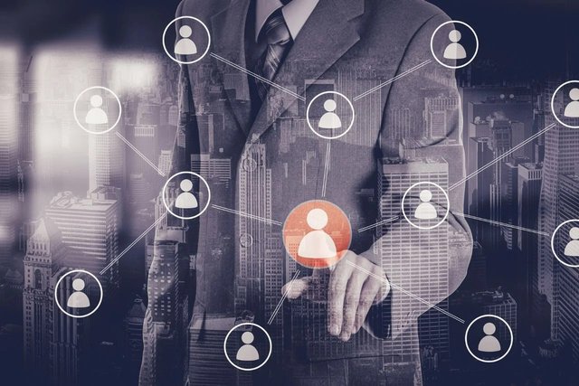 Artificial intelligence and human resources practice: the art of conciliation