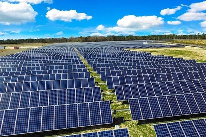 Boukhlef Yacine: We must support economic operators in the production of solar panels instead of importing them - Iqtissad Al Balad