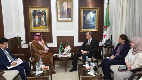 Business talks between Algeria and Saudi Arabia