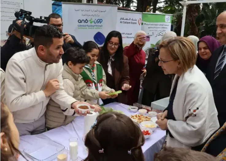 Closing of the Model Initiative for Sorting and Recovering Plastic Bottles