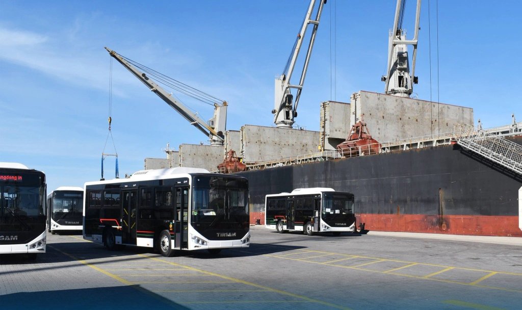 Delivery of 276 new buses at the port of Gent Gent