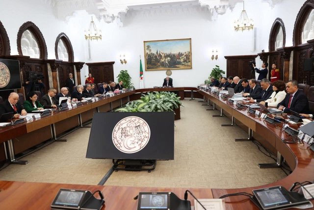 Details of President Tebboune's Meeting with the Council of Ministers...