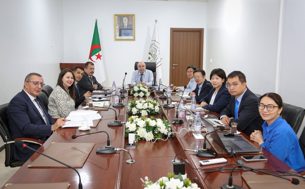 Discussion on the establishment of the first national unit for blood derivatives collection with a Chinese operator