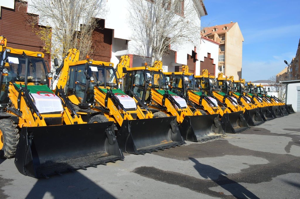 Distribution of New Machinery to Support Public Works Sector in Batna
