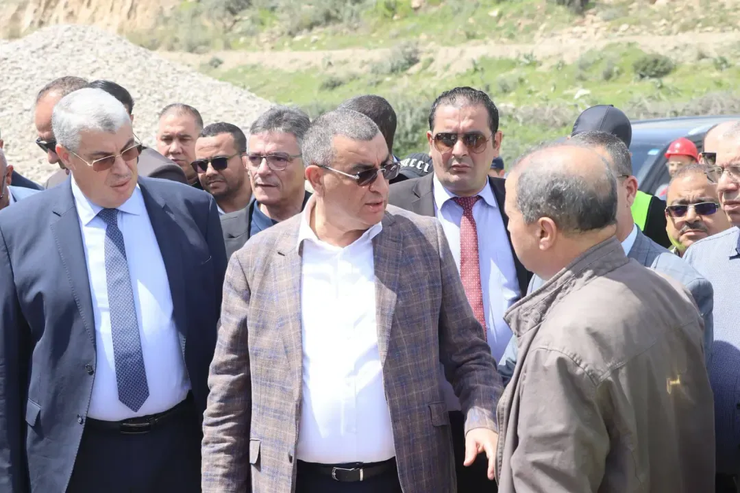 Eastern Mining Line Project: Mr. Djaloui inspects in Khelil the construction sites of four giant bridges and an underground tunnel