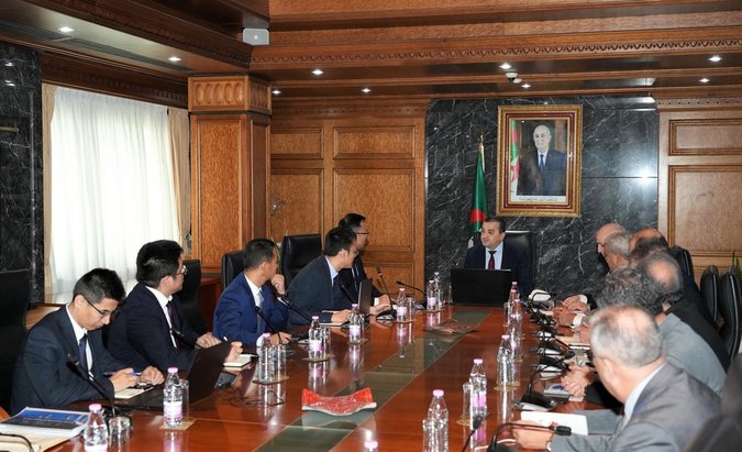 Energy: Arkab Receives CEO of Chinese Group Anton
