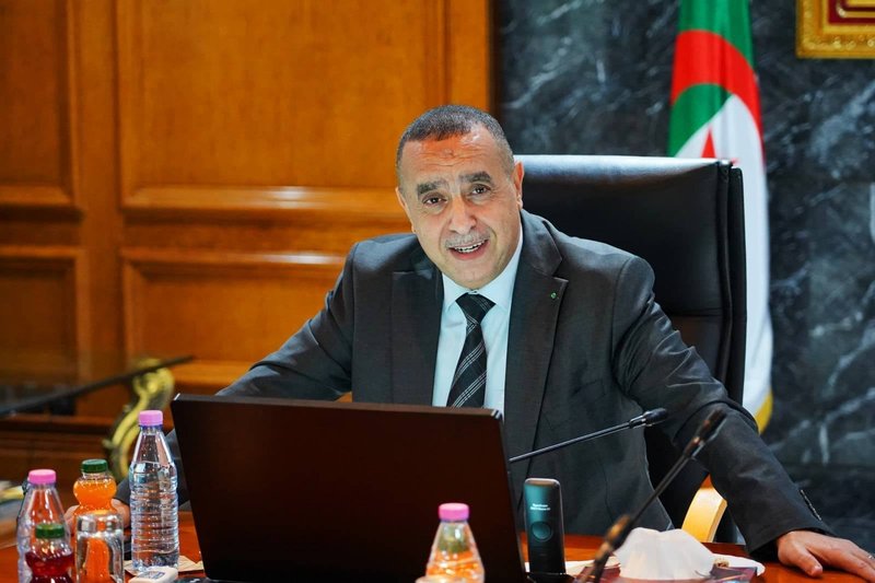 Energy Minister Launches Important Projects in This Province