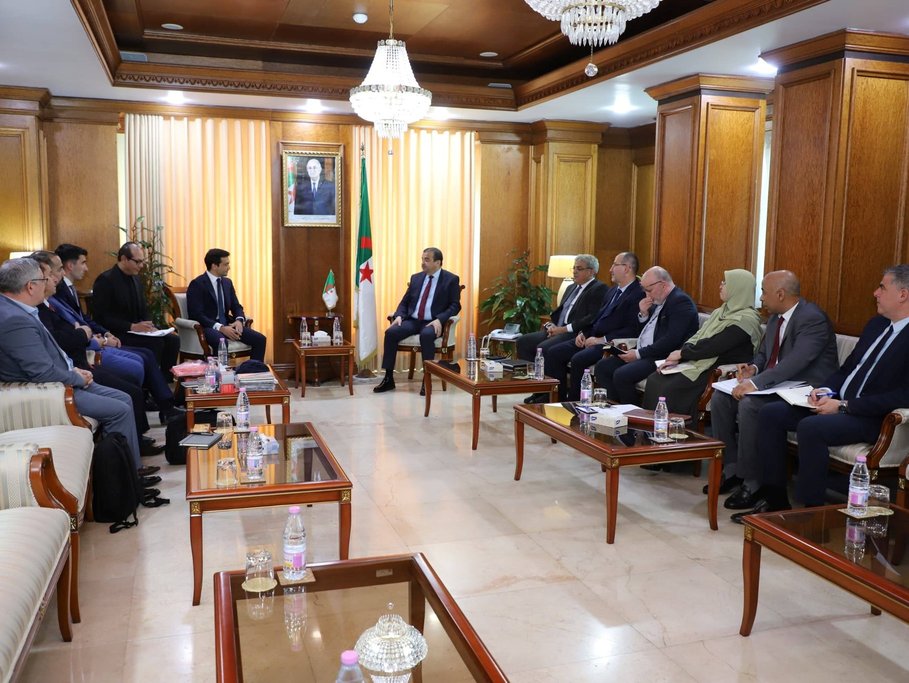 Enhancing industrial cooperation and technology transfer between Algeria and Spain: Arqab receives a delegation from the company 'Arvilo'