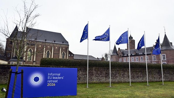 Europe Faces the Specter of Downgrading: The Hour of Truth at Alden Biesen