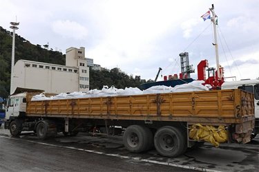 Export of 3,800 tons of cement to European markets