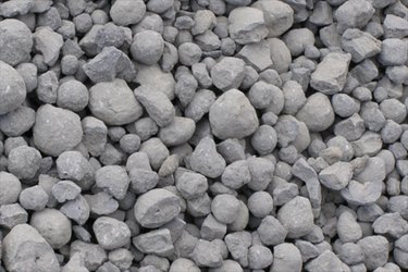 Export of 50,000 tons of clinker from Qantara to Tunisia
