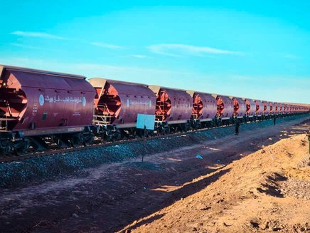 First batch of iron ore transported from Gara Djebilet mine towards Béchar province