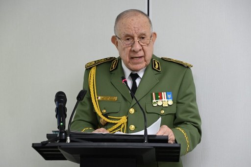 First Lieutenant General Chengriha continues his visit to the Third Military Region - Iqtissad Al Balad