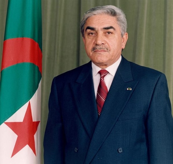 Former President Liamine Zeroual has passed away: A patriot has left us