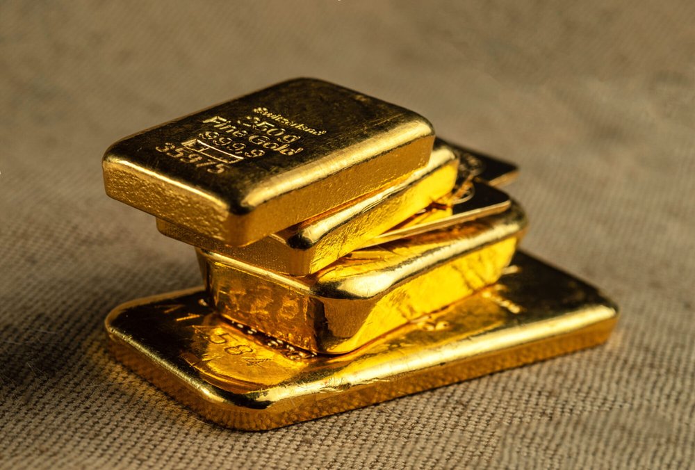 Gold Prices Rise Supported by Weak Dollar
