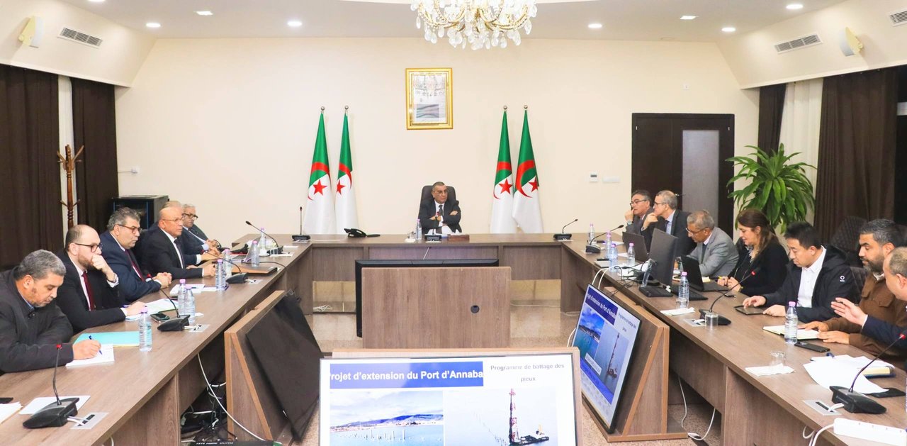 Jalawi emphasizes the need to accelerate the pace of the expansion of Annaba phosphate port