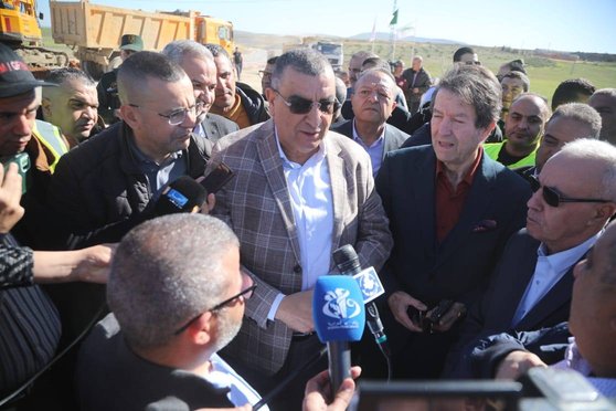 Jalawi emphasizes the need to reduce the deadlines for the completion of the eastern mining railway line