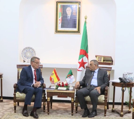 Jalawi Receives the Ambassador of Spain in Algeria