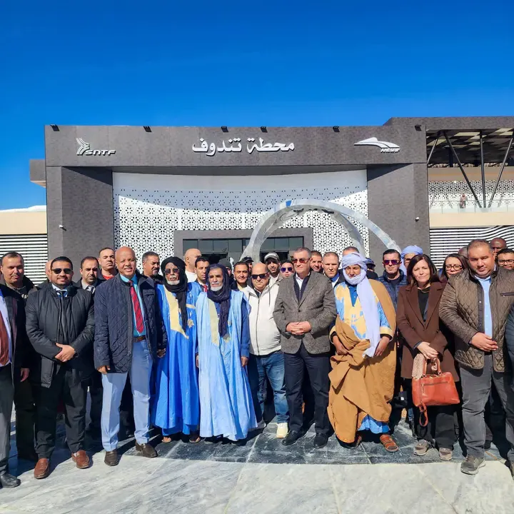 Jlaoui inspects stations of the new railway line in Tindouf