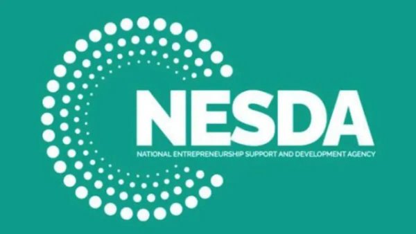 Minister's response regarding the situation of struggling small enterprises.