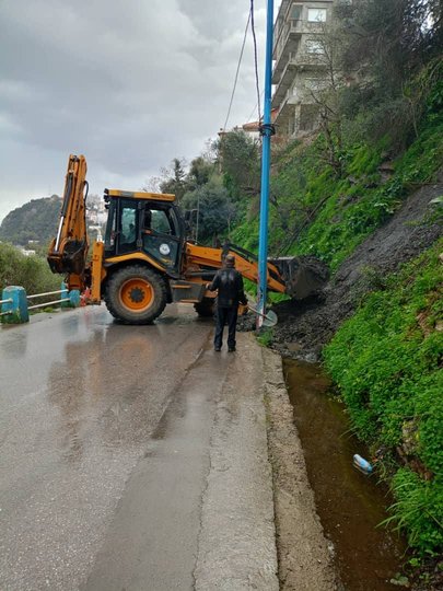 Mobilizing Significant Resources in Several Provinces to Address the Effects of Weather Fluctuations on Roads