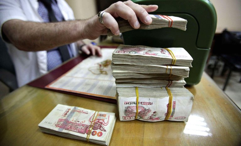 More than 4,300 billion DA in withdrawals in 2025: How to reduce cash?