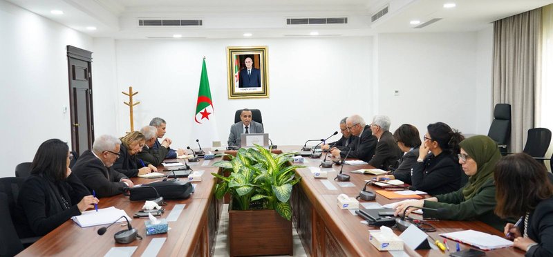 Mr. Ajal chairs a meeting to study files on energy consumption rationalization and efficiency improvement