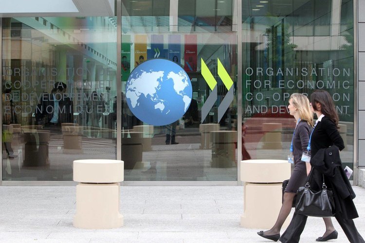 OECD Cuts Global Growth Forecasts for 2026