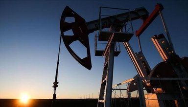 Oil fails to maintain its gains and settles below $98 levels - Iqtissad Al Balad