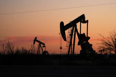 Oil prices collapse today Thursday and lose their gains
