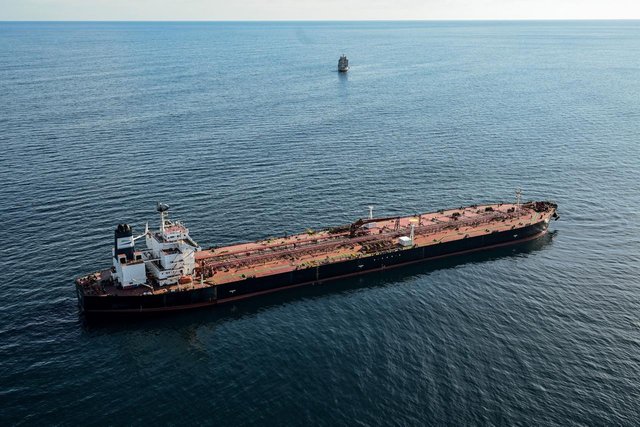 Oil prices drop by about 20% on Tuesday