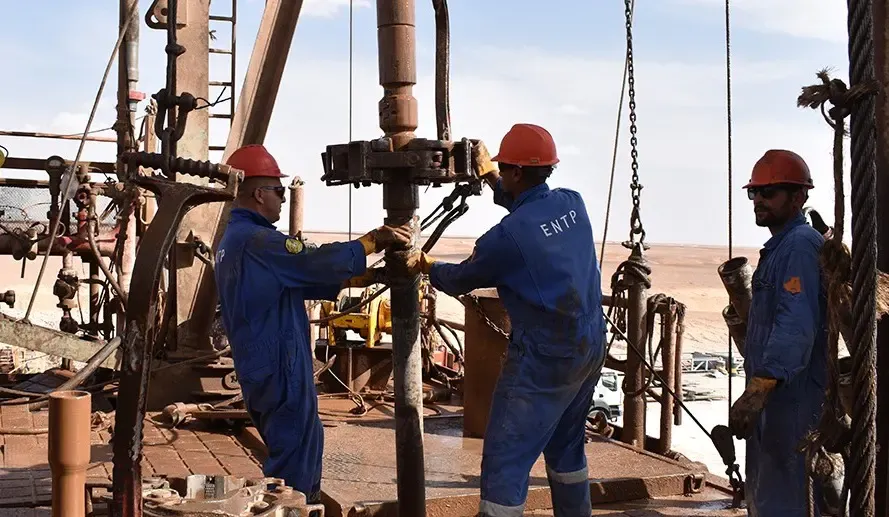 Oil prices stabilize at $102 per barrel