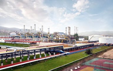 Oil Refineries in Africa.. Algeria Leads the Refining Boom - Iqtissad Al Balad
