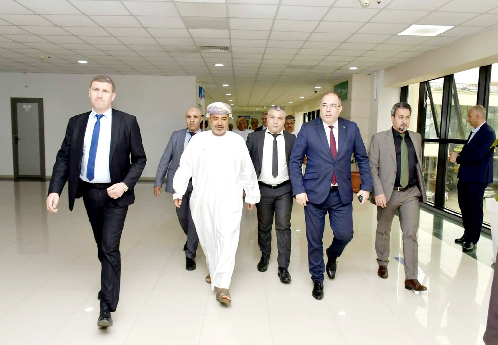Omani Minister of Transport, Communications and Technology Visits Algiers Port - Iqtissad Al Balad